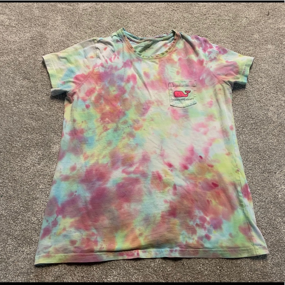 Tie dye vineyard vines shirt